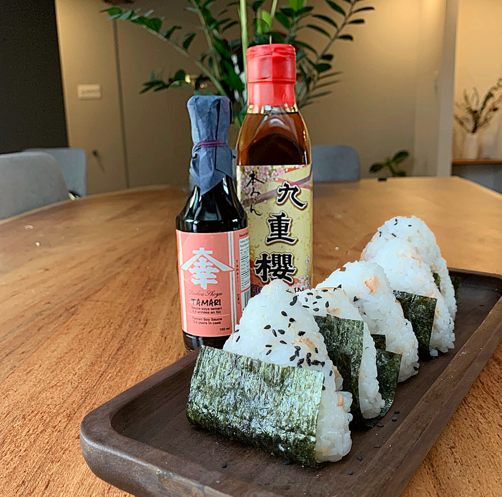 Onigiri au saumon teriyaki